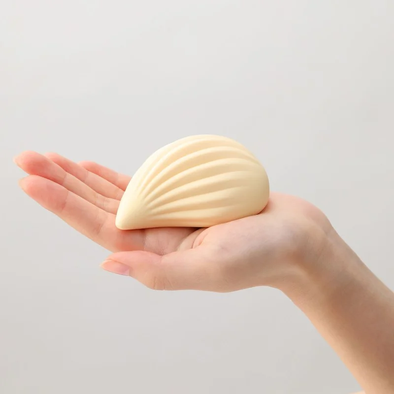 Iroha Kushi - Stimulateur clitoridien avec relief strié et vibrations inten