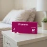 boite d'ovules Premeno à base d'acide hyaluronique posée sur une table de nuit boite d'ovules Premeno à base d'acide hyaluronique posée sur une table de nuit